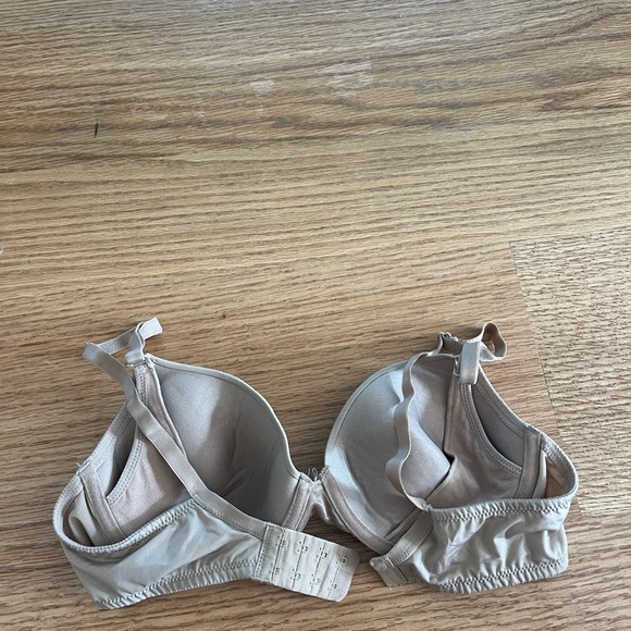 Nursing bra - Picture 2 of 3